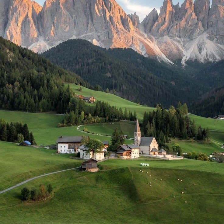 Dolomites Italy landscape (photo 4 of 4)