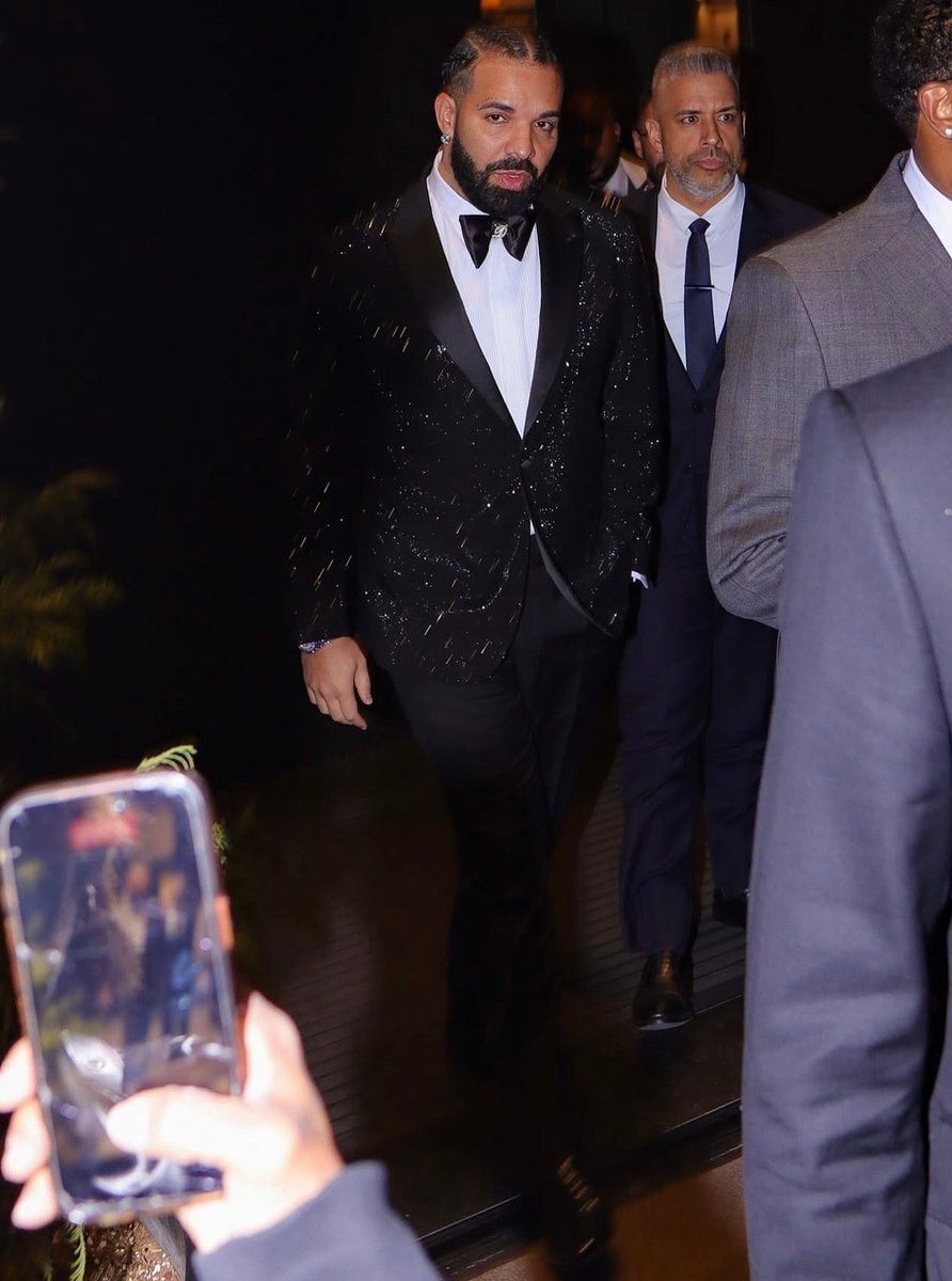 Drake in NYC for his birthday