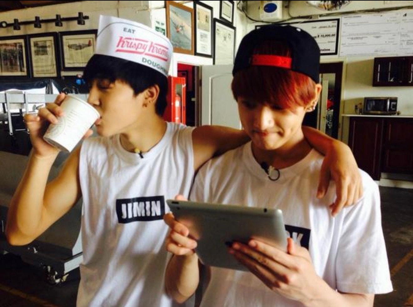 Jimin BTS @BTS_twt (photo 3 of 4)