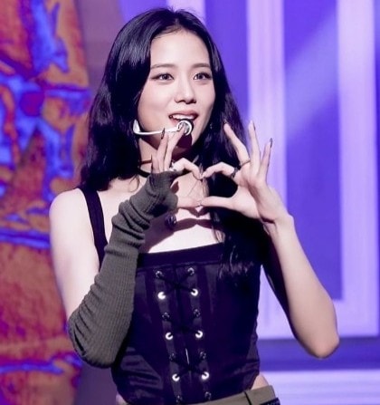 Top 10 most popular female stars in Asia (photo 3 of 4)