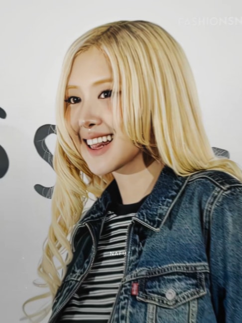 ROSÉ Levi's Pop-up Tokyo