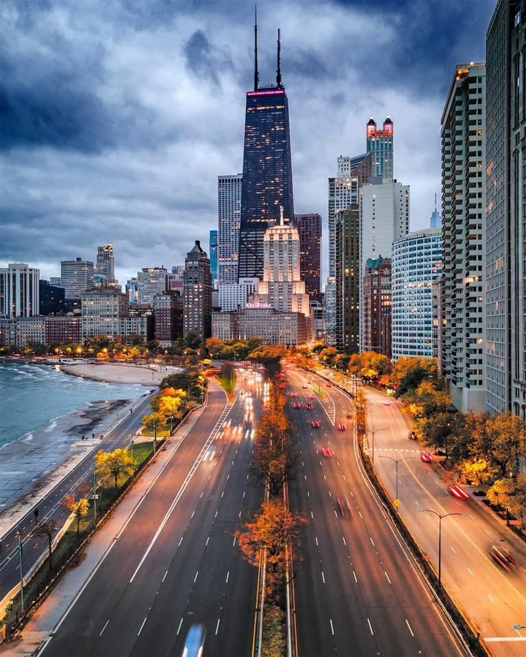 Chicago Illinois skyline