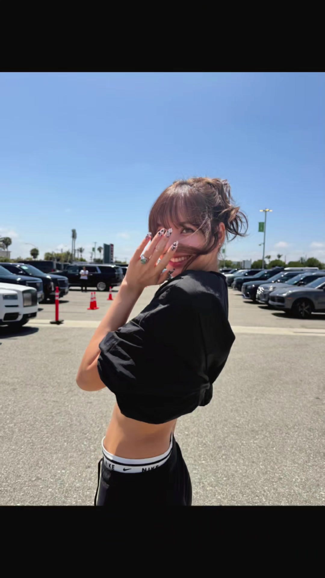 Lisa Instagram update just here for the plot ⚽️