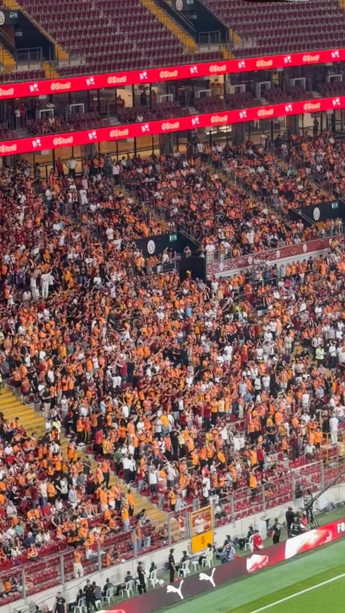 Galatasaray stands transfer chant Galatasaray stands transfer chant