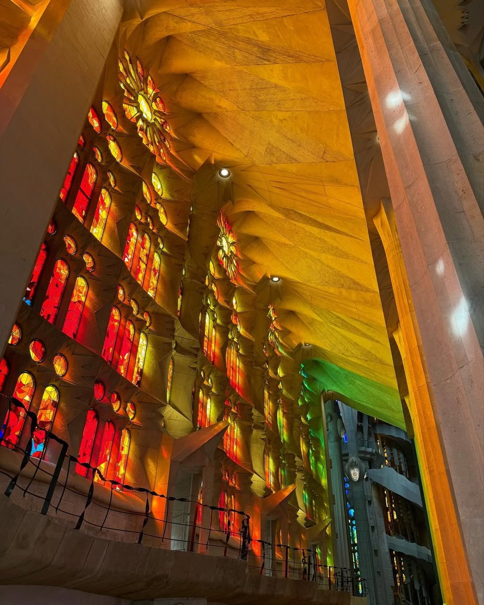 Sagrada Familia Barcelona sunrise (photo 2 of 2)