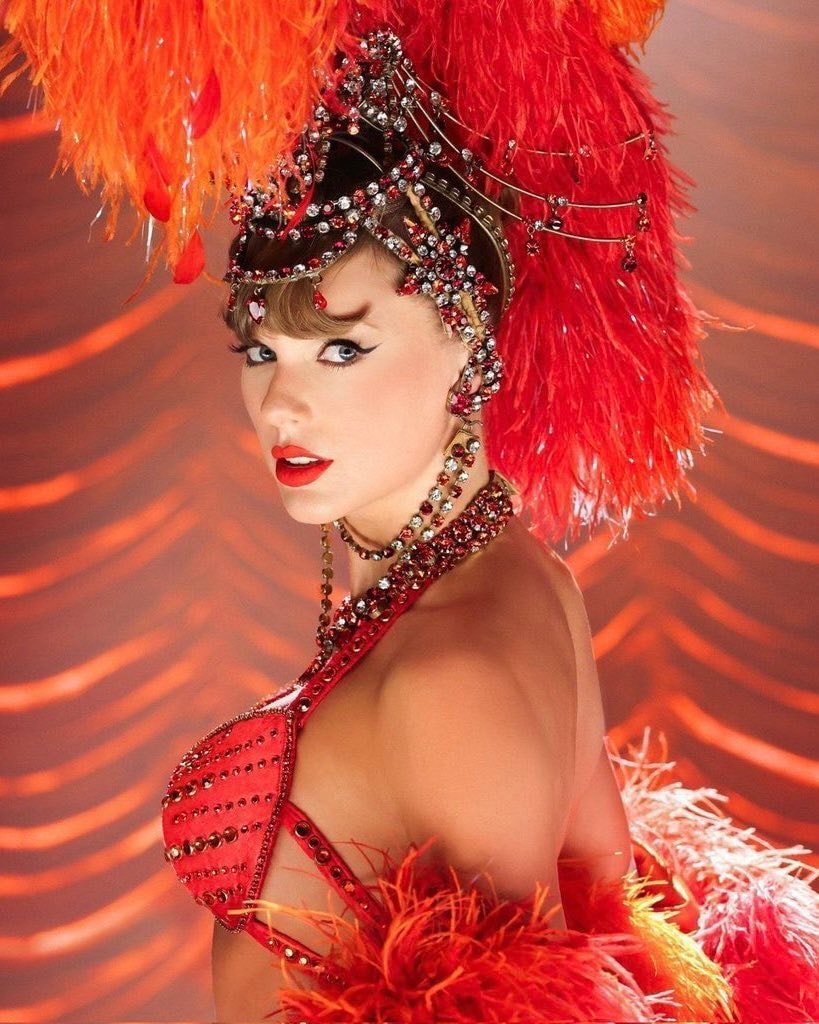 Taylor Swift The Life of a Showgirl Sweden (photo 2 of 2)