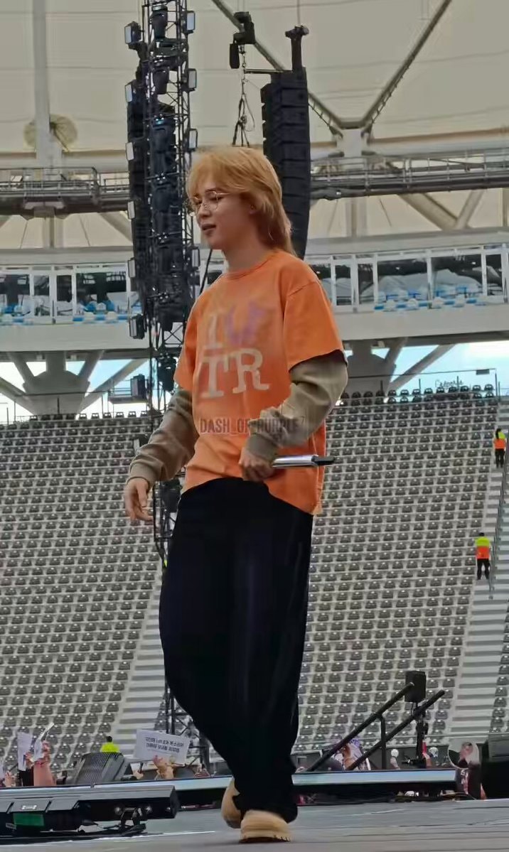 Jimin stage moment 🫠