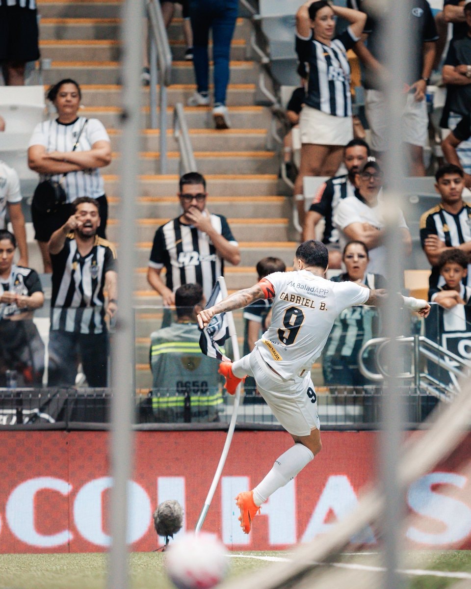 Gabriel Barbosa 7 goals 3 assists (photo 1 of 2)