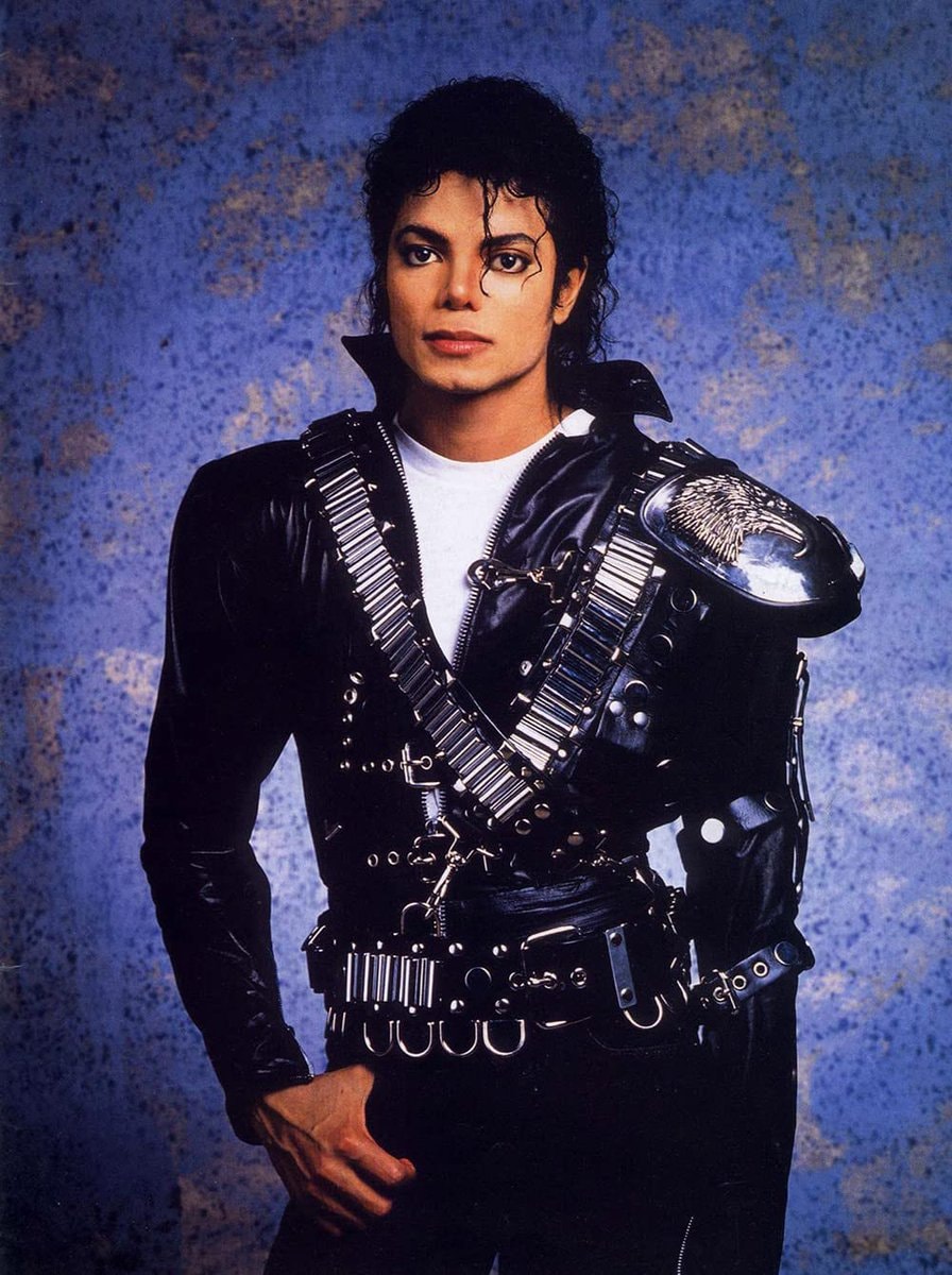 Shakira Michael Jackson Spotify Global chart tie (photo 2 of 2)