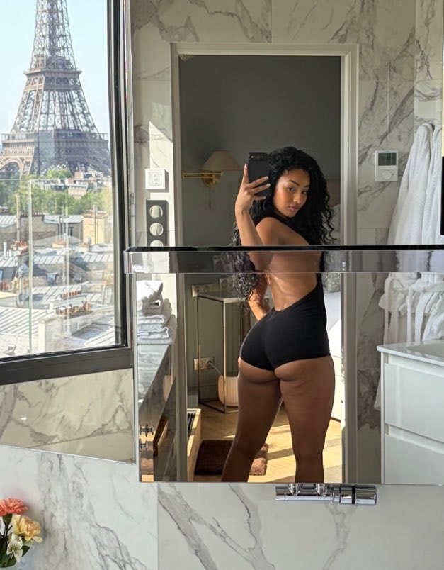 Rubi Rose Paris mirror selfie