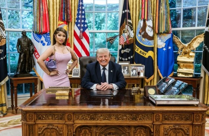WhiteHouseBarbie trending after Nicki Minaj pics (photo 2 of 2)