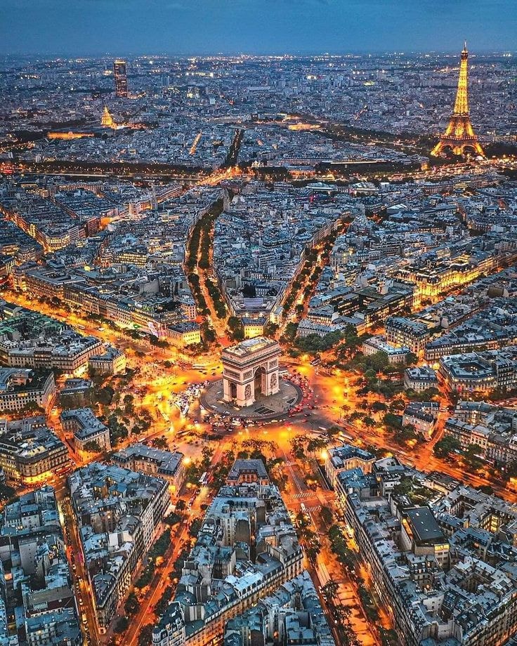 Paris Eiffel Tower night (photo 3 of 4)