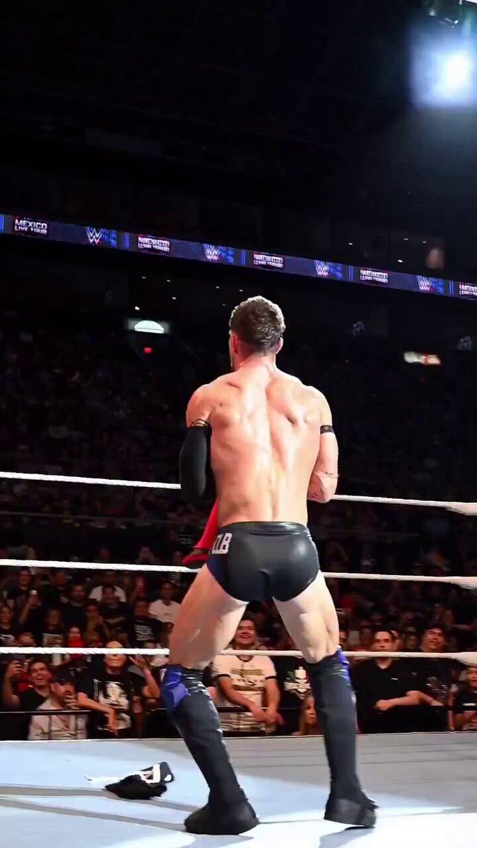 Finn Balor brings out Demonito in Monterrey