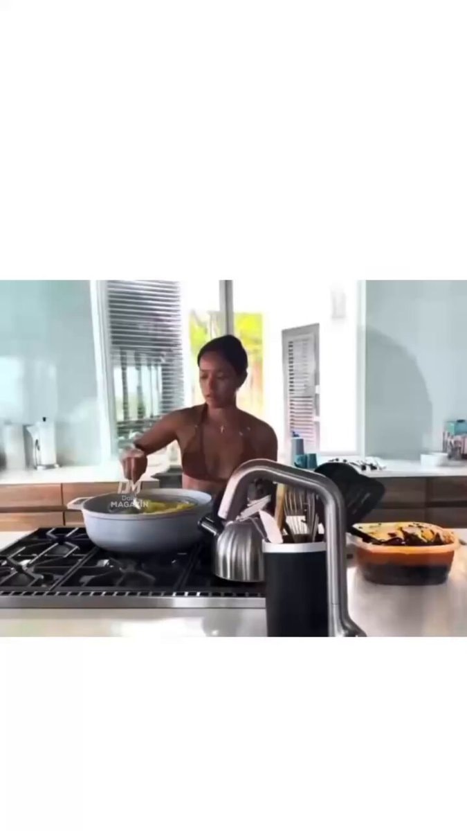 Karrueche Tran and Deion Sanders on microwave use