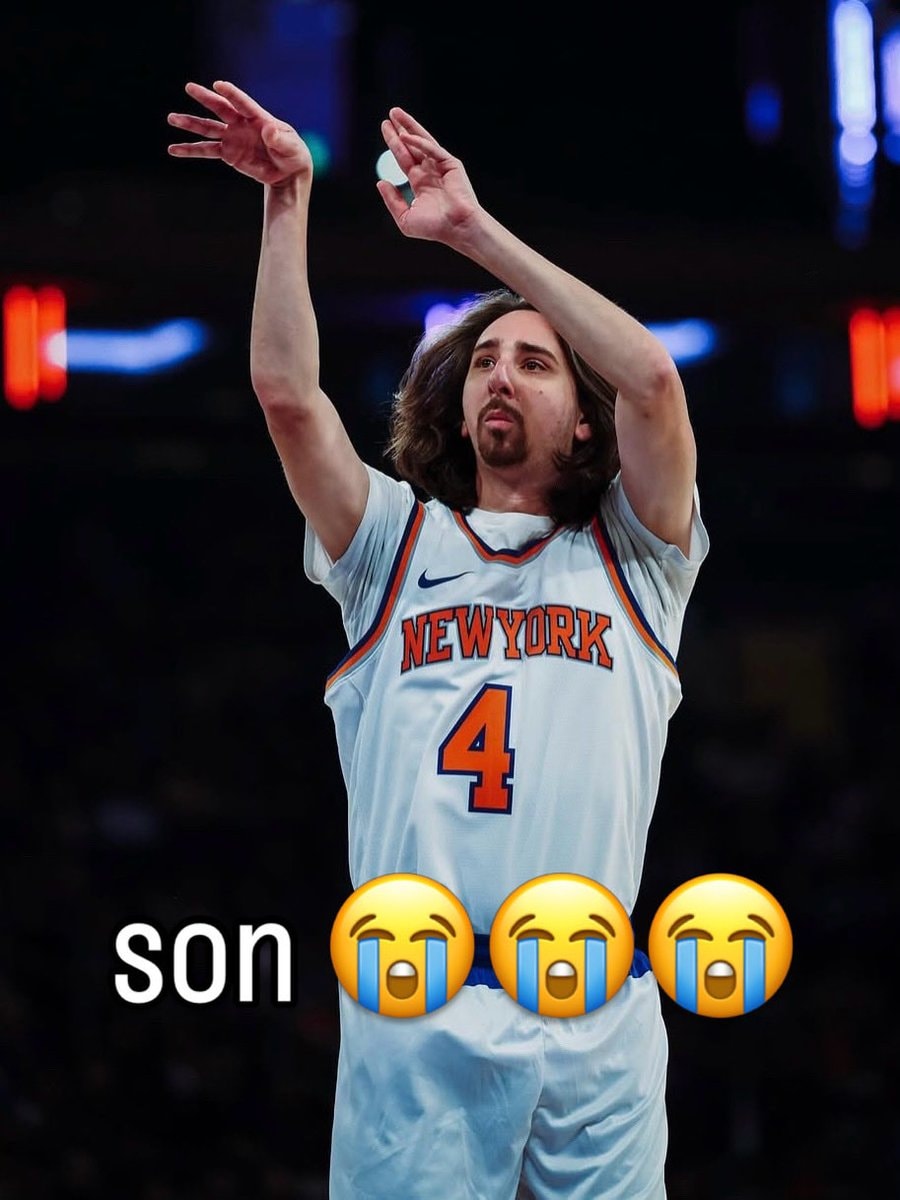 New York basketball player celebration son