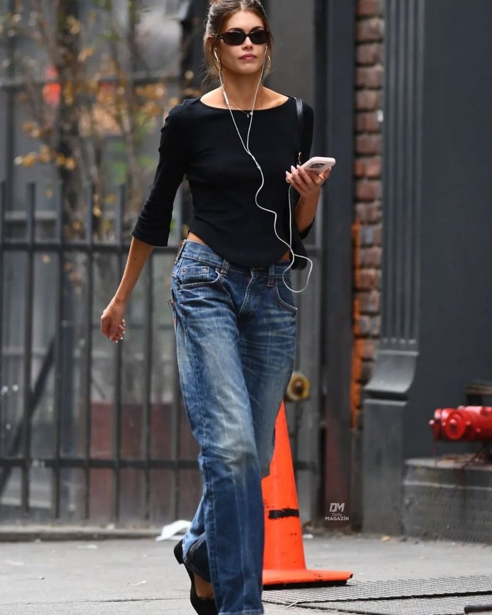 Kendall Jenner and Kaia Gerber similarity (photo 1 of 2)
