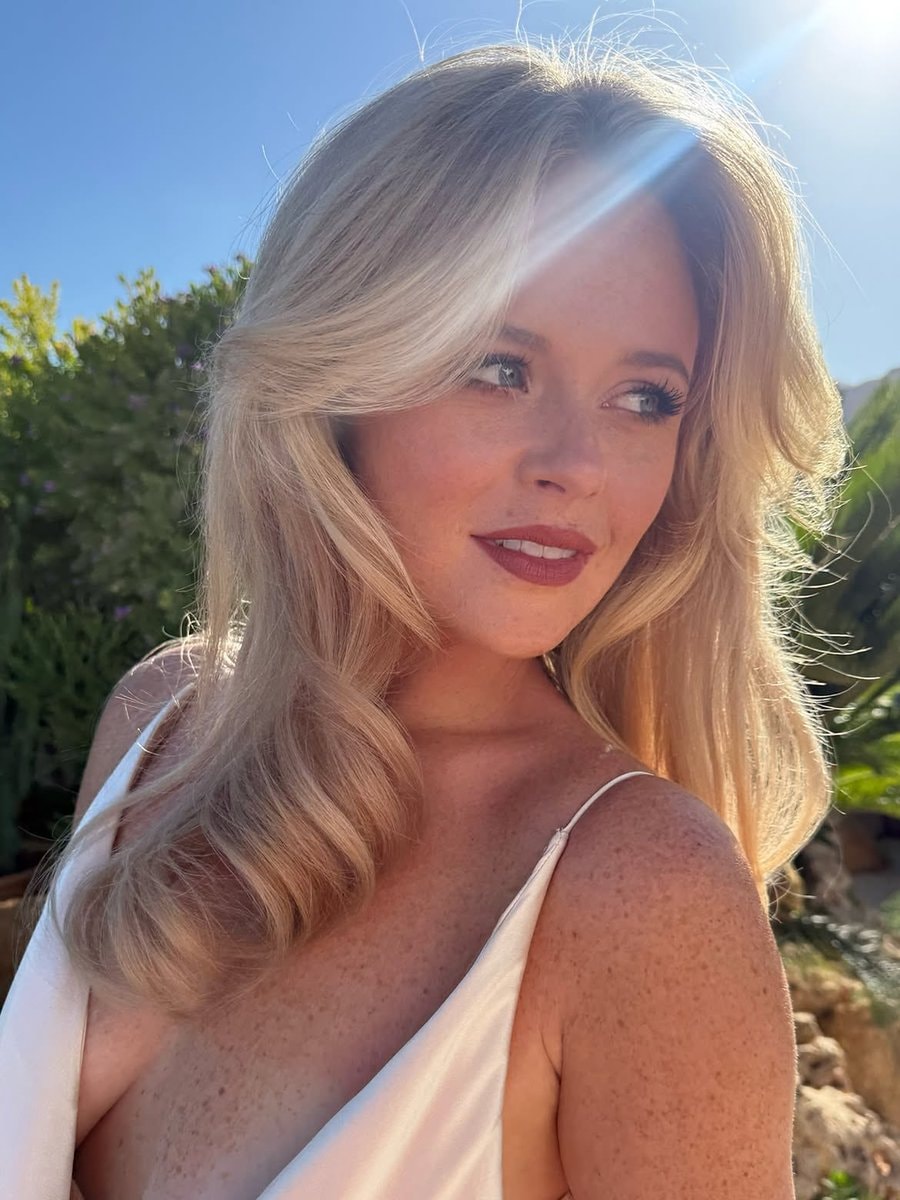 Emily Atack (photo 3 of 4)