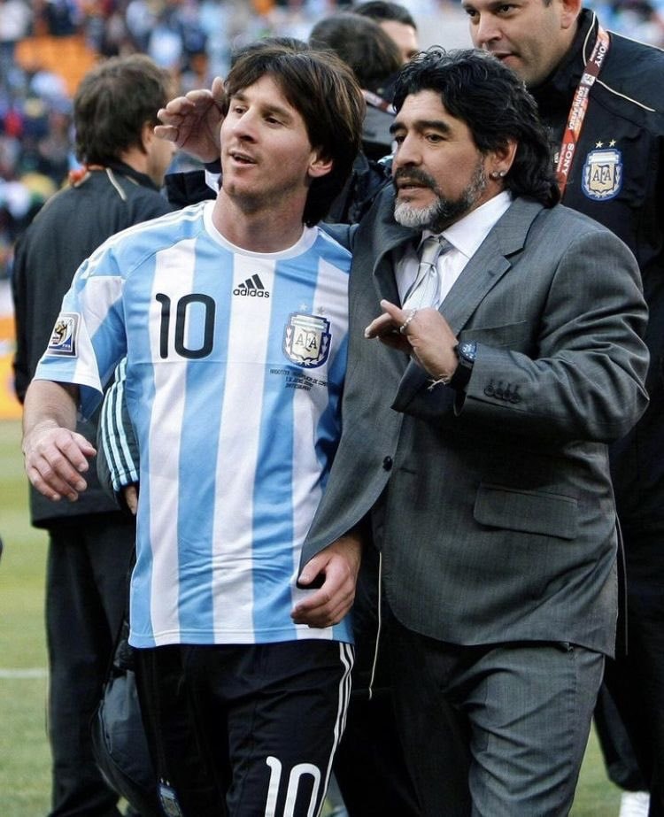 Diego Simeone Messi Maradona opinion (photo 2 of 2) Diego Simeone Messi Maradona opinion (photo 2 of 2)