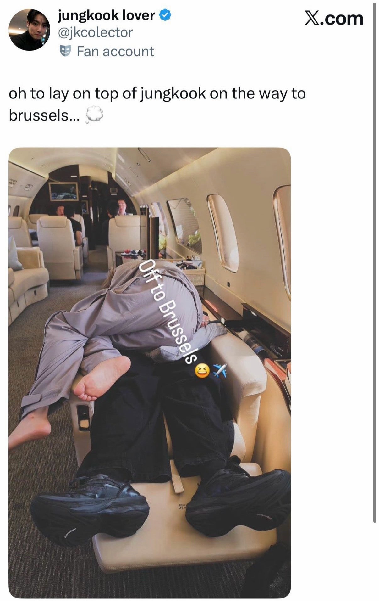 Jungkook Taehyung plane Brussels (photo 4 of 4)