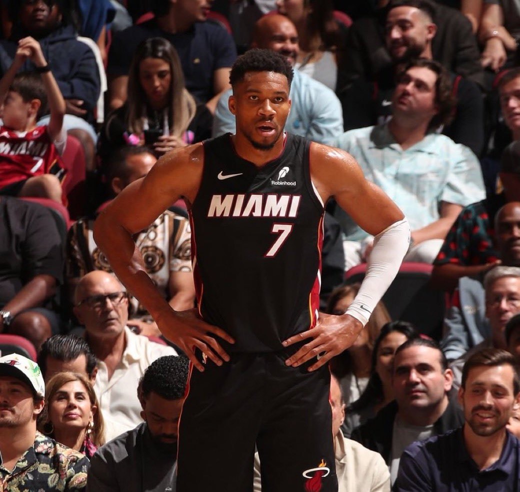Giannis Antetokounmpo last four games stats