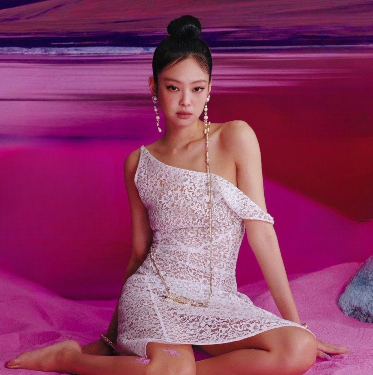 JENNIE Someone to Hold Steps