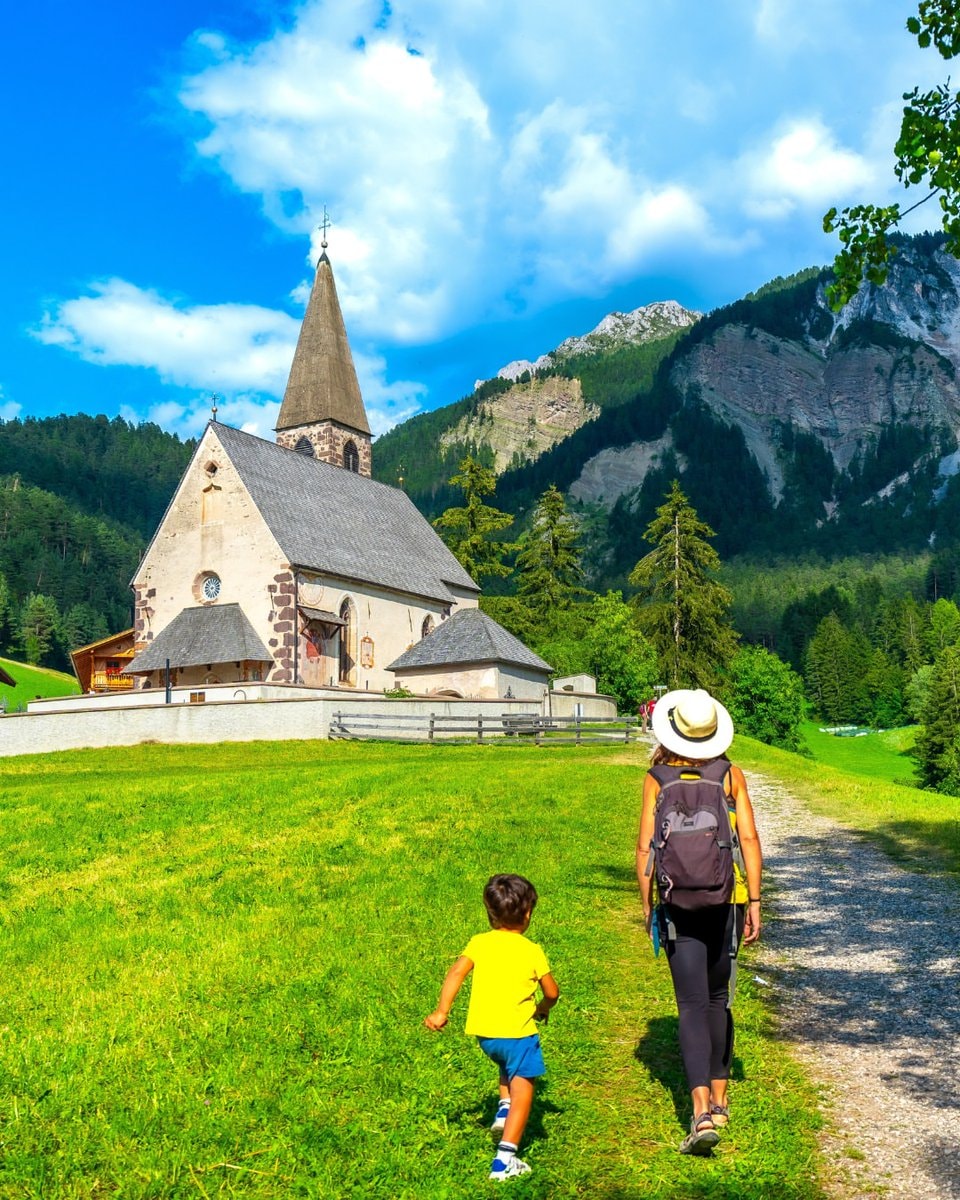Switzerland countryside 🇨🇭 (photo 3 of 4)