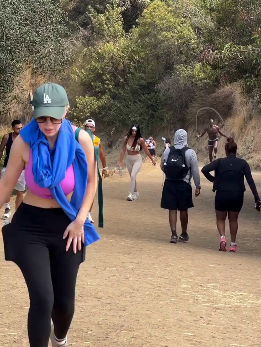 Elite cardio and coordination on dusty trail