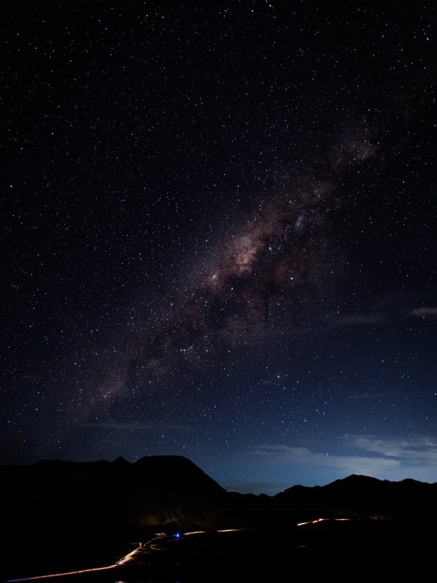 Vincent Van Gogh on the night sky