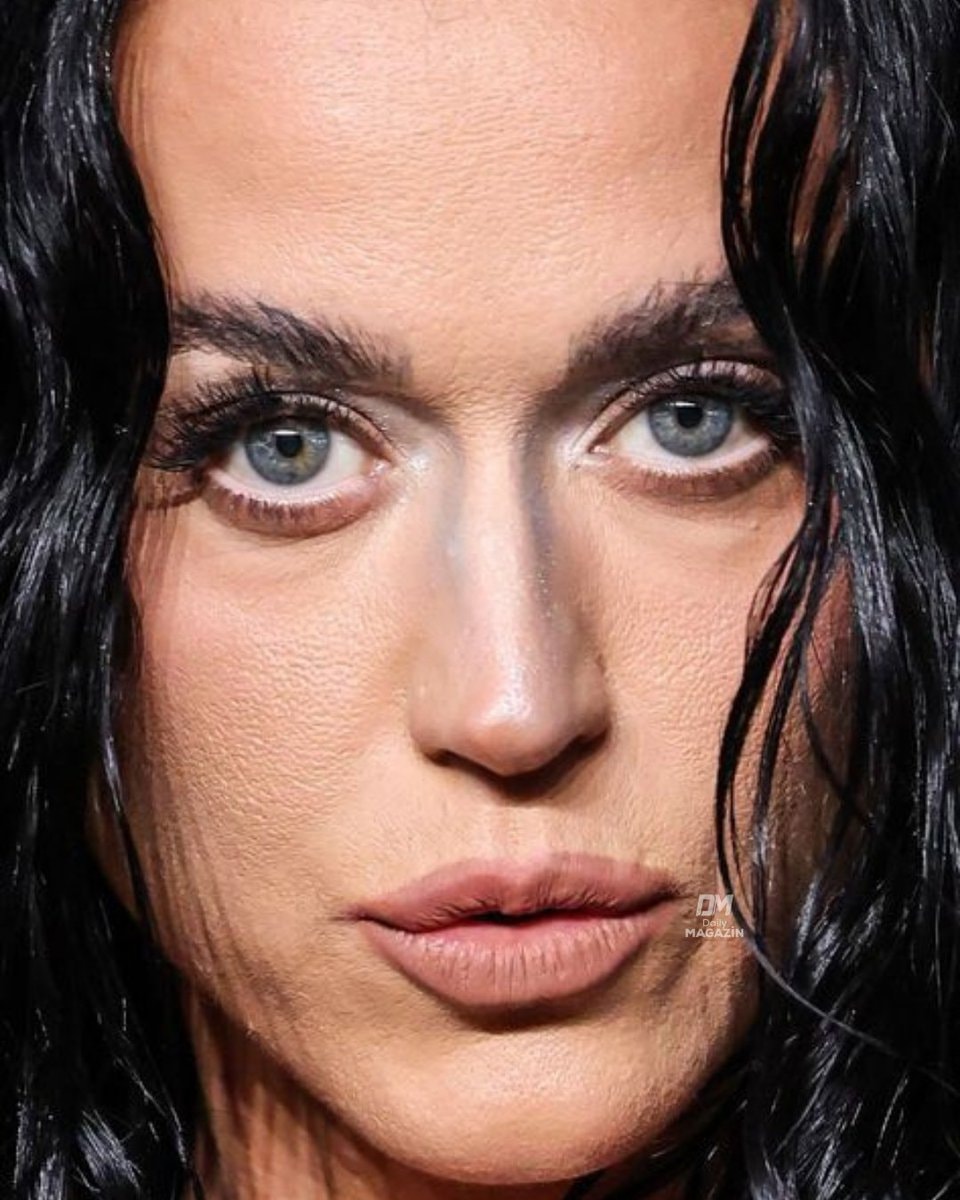 Katy Perry close-up beauty