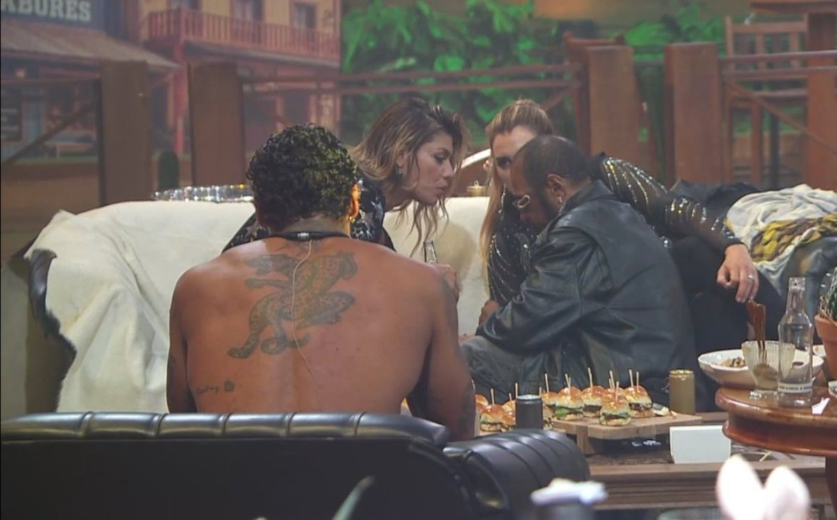 Fran Daniel Bissoli AFazenda Fran Daniel Bissoli AFazenda