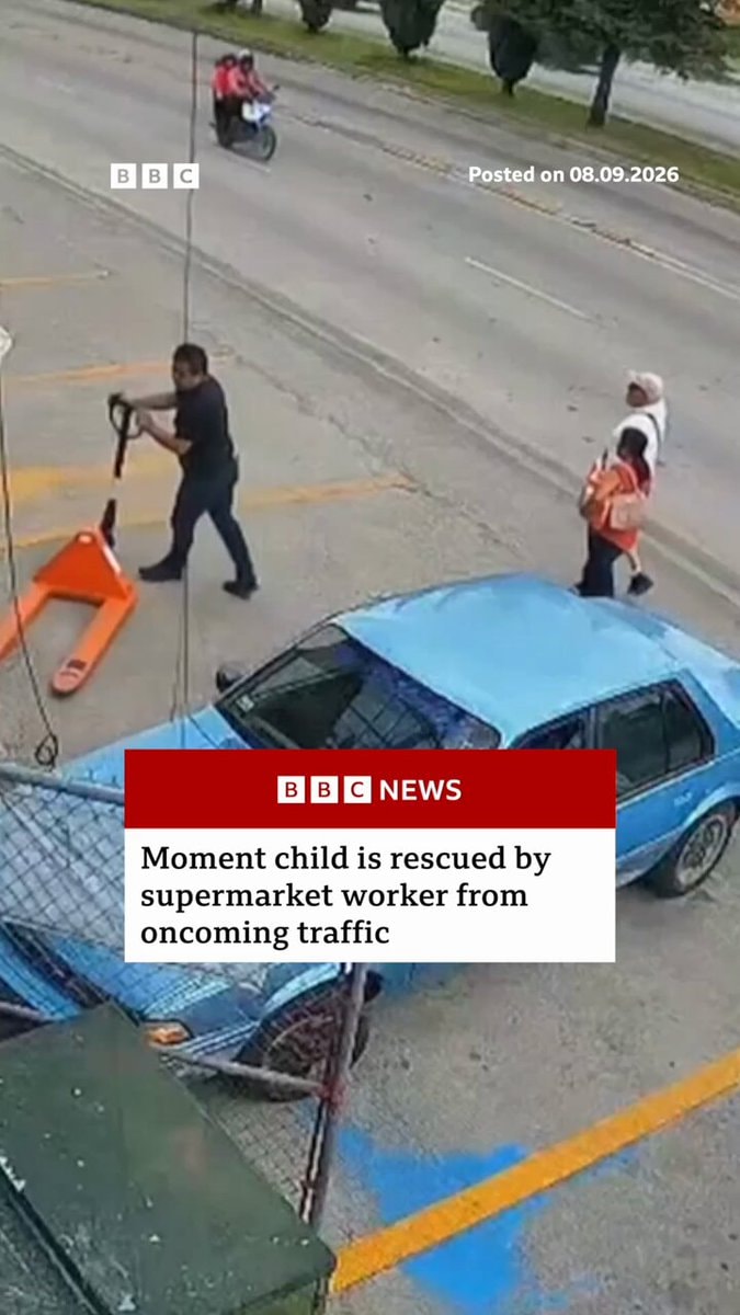 Mexico market worker saves child