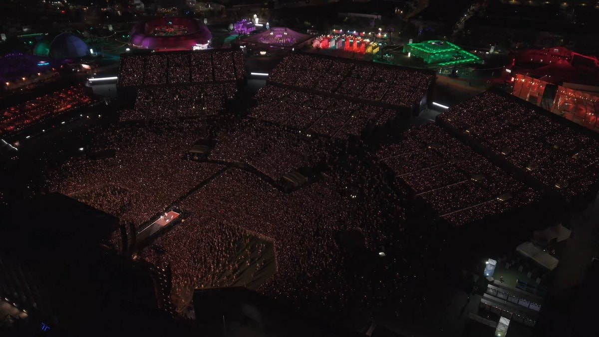 Shakira Stadium full crowd