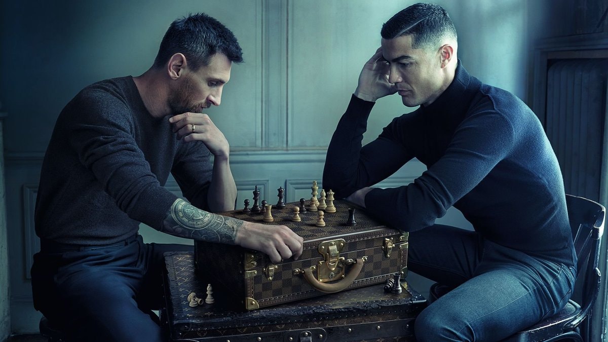 Messi and Ronaldo chess moment