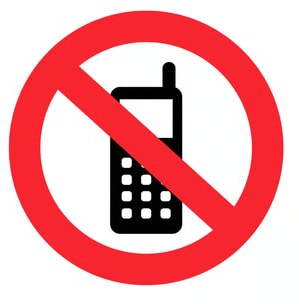 STAYC no phones rule (photo 2 of 2)