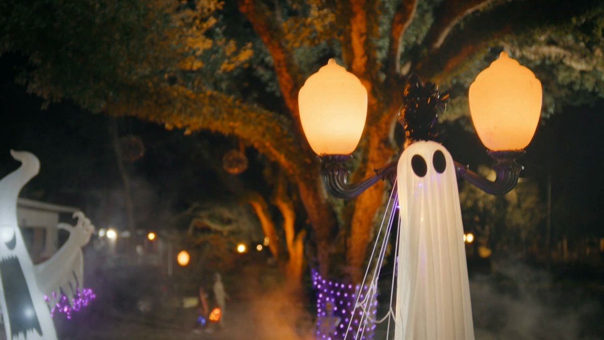 Danhausen Snickers Halloween ad