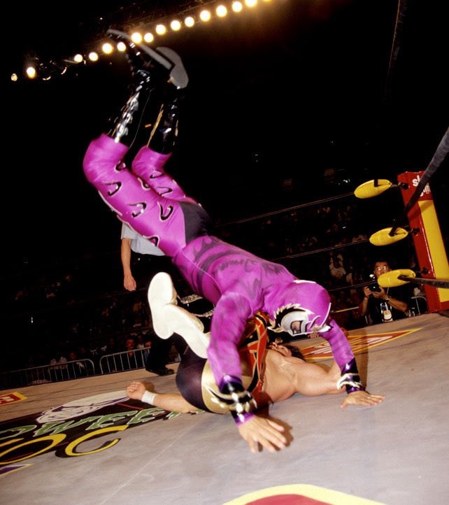 Rey Mysterio vs Eddie Guerrero WCW Halloween Havoc