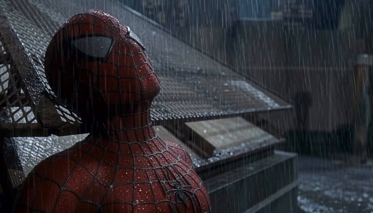 Spider-Man rain rooftop scene