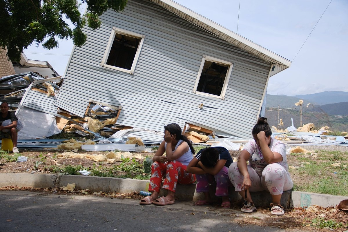 Venezuela earthquake missing 50000 (photo 2 of 2)