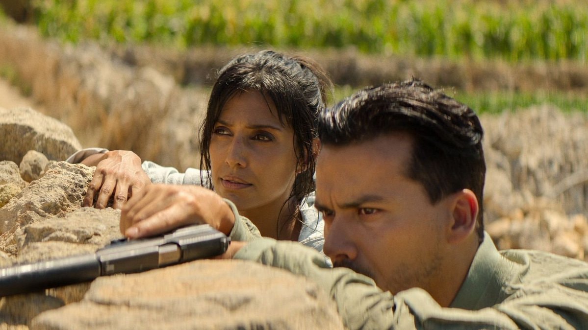 Netflix 10/10 binge reaction (photo 4 of 4)
