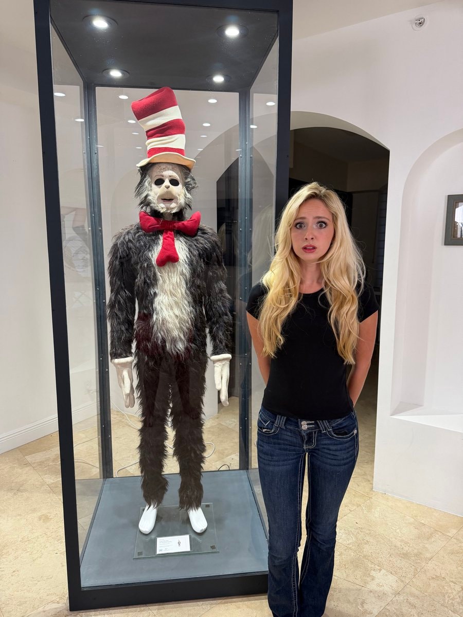 Natalie Reynolds Cat in the Hat costume purchase (photo 2 of 2)