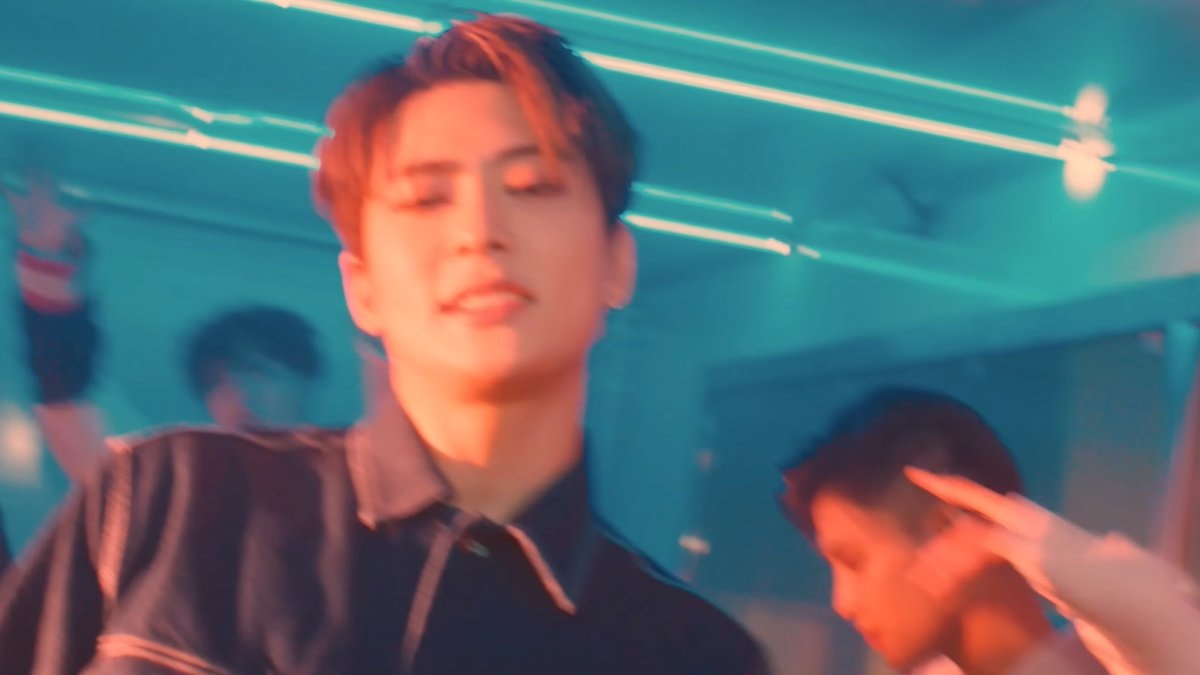 NCT 127 members with the Chain song (photo 2 of 4) NCT 127 members with the Chain song (photo 2 of 4)