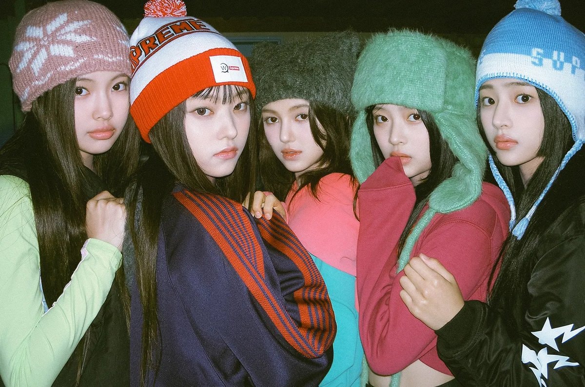 Photos of K-pop groups and their hit songs (photo 3 of 4)