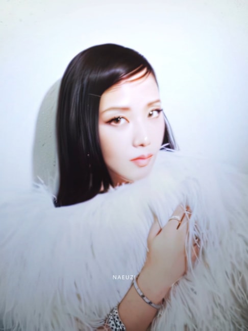 JISOO W KOREA 2026 Cartier cover