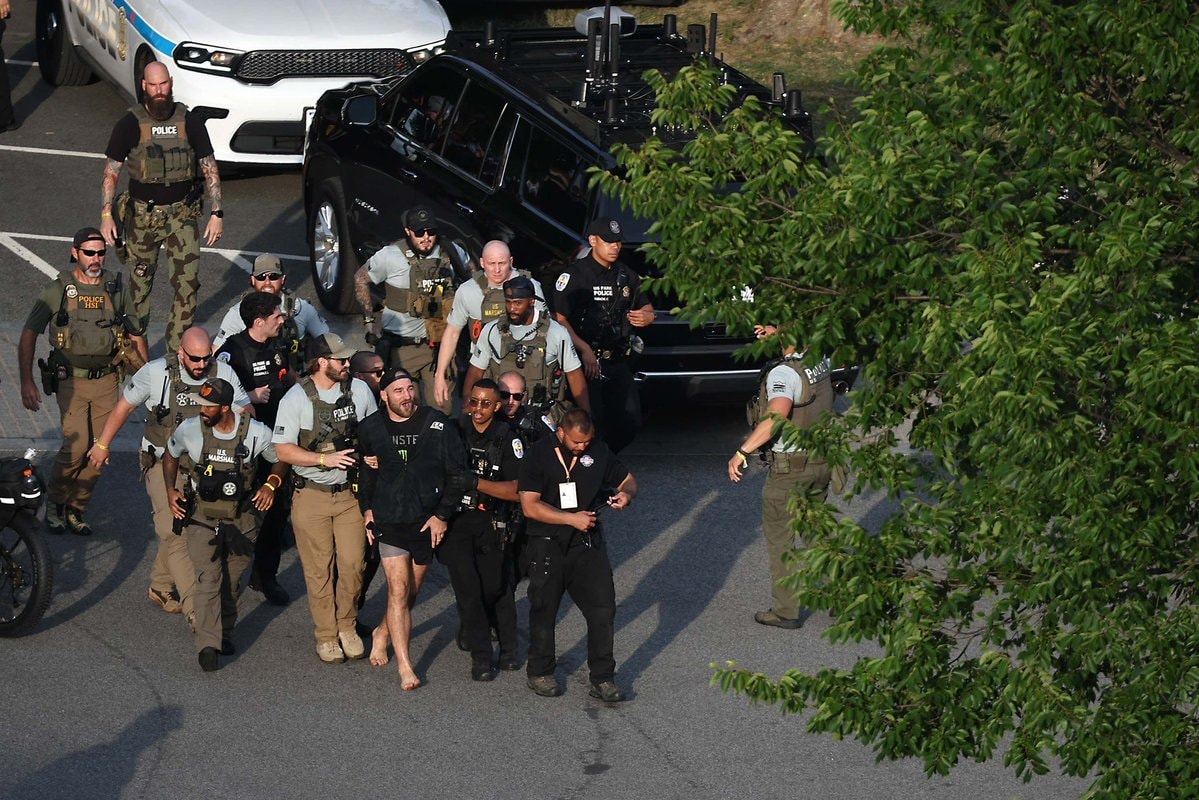 Sean Strickland escorted from UFC White House event