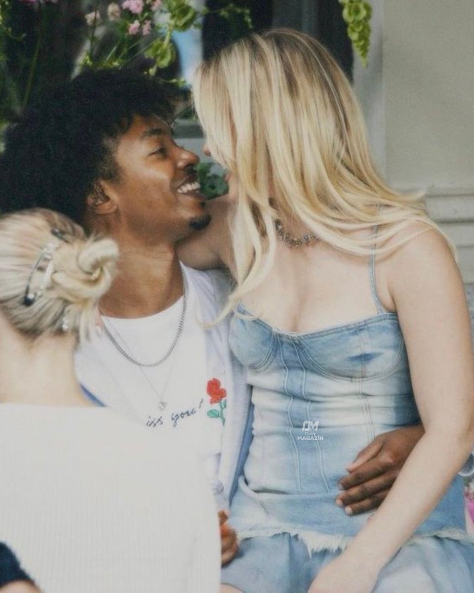 Zara Larsson boyfriend photos (photo 2 of 2)