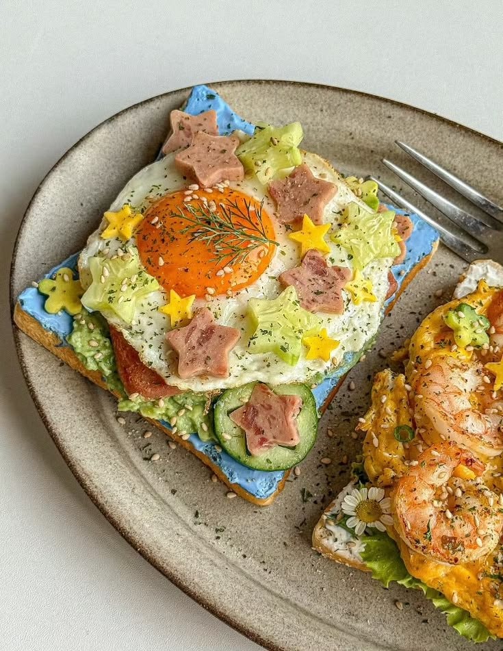 Breakfast toast plate