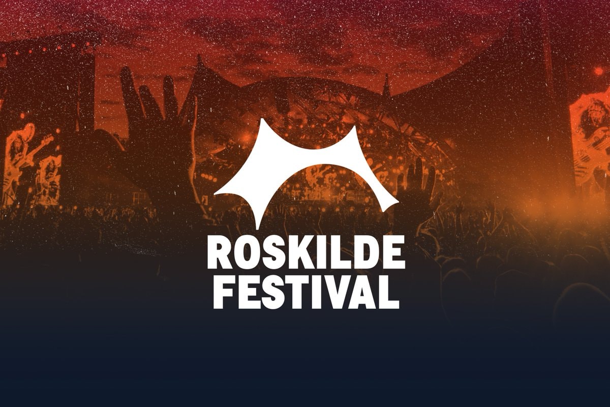 JENNIE Roskilde Festival headline 🎤 (photo 2 of 3)