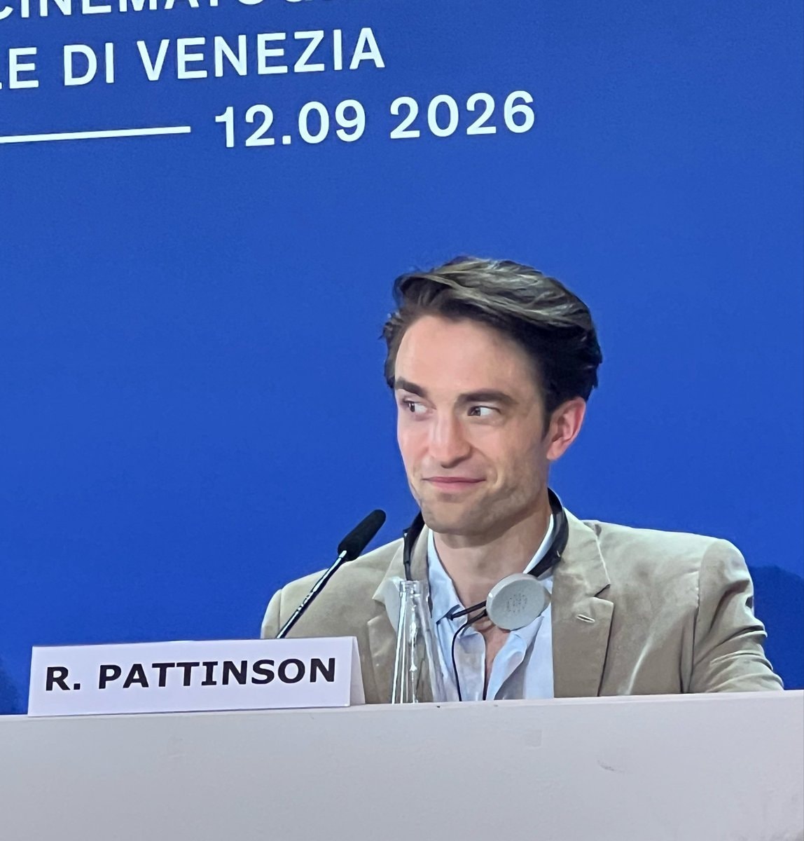 Robert Pattinson PRIMETIME press conference Venice