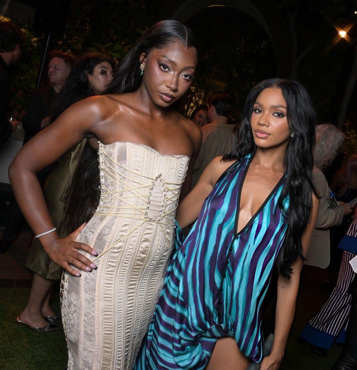 Melniya event look (photo 2 of 2)