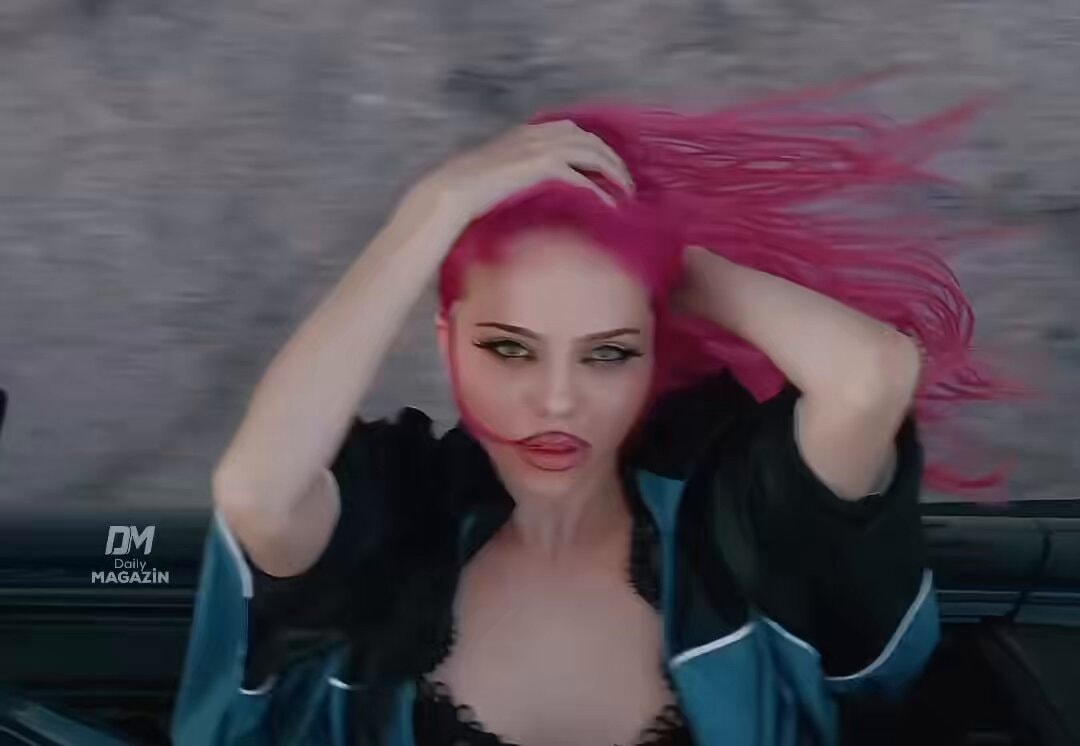 Adéla Ain't in LA music video